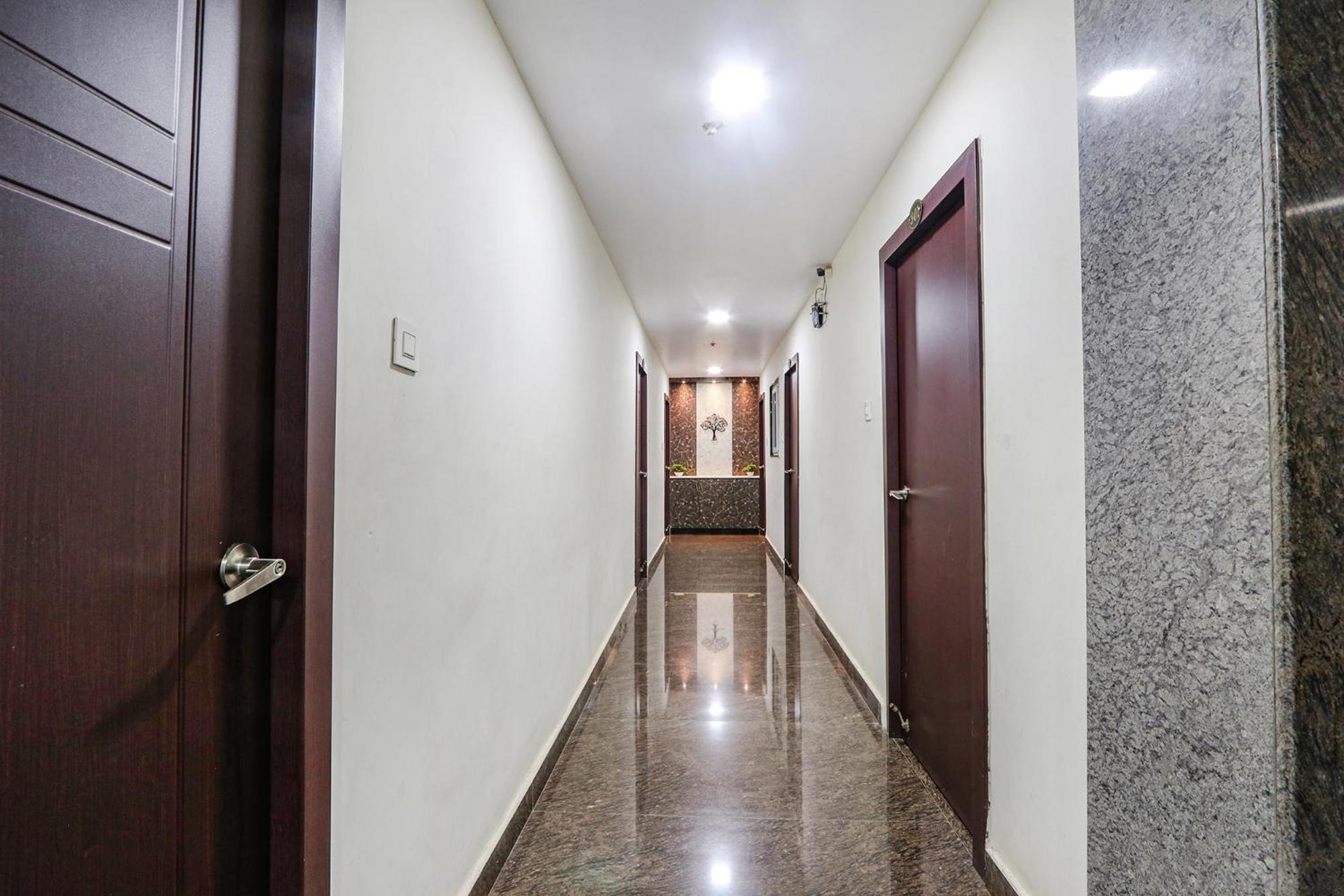 Fabhotel The Sunrise Inn - Nr Gayatri Vidya Parishad College Of Engineering Visakhapatnam Exterior foto